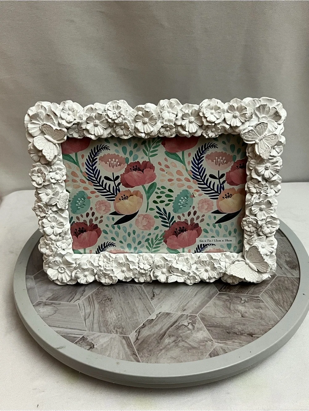 White Floral Butterfly Picture Frame 5x7 Resin Cottagecore Tabletop Wall Decor